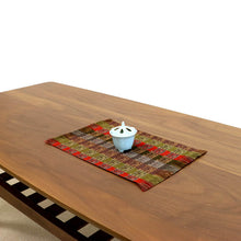 Load image into Gallery viewer, Vase Mat (S) (Shikami-mon Chohan-kin)