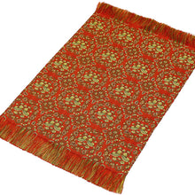 Load image into Gallery viewer, Vase Mat (S) (Oshidori Karakusa-mon Nishiki)