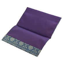 Load image into Gallery viewer, Kinpu Envelope Holder (Budo Karakusa-mon Nishiki)