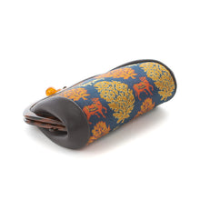 Load image into Gallery viewer, Coin Container (sarasaseigyumon)