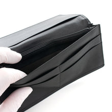 画像をギャラリービューアに読み込む, チャック付札入(皮裏財布) 更紗聖牛文