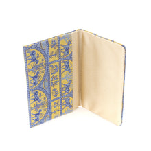 Load image into Gallery viewer, Name Card Container (iaru-no-ushi)