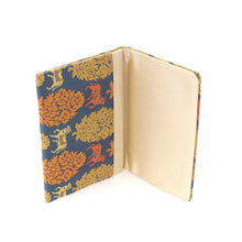 画像をギャラリービューアに読み込む, 裂裏名刺入 更紗聖牛文