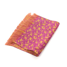 Load image into Gallery viewer, Table Runner (houkanezumimon)