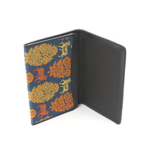 画像をギャラリービューアに読み込む, 皮裏名刺入 更紗聖牛文