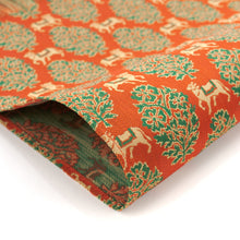 Load image into Gallery viewer, Table Runner (sarasaseigyumon)