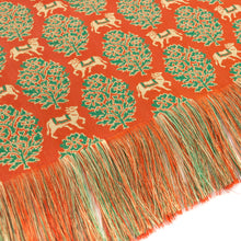 Load image into Gallery viewer, Table Runner (sarasaseigyumon)