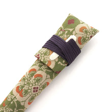 Load image into Gallery viewer, Sensu Fan Container (15cm) (Kacho Baika-Mon Nishiki)