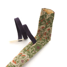 Load image into Gallery viewer, Sensu Fan Container (15cm) (Kacho Baika-Mon Nishiki)