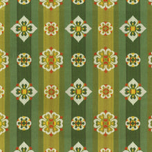 Load image into Gallery viewer, Brocade Piece (30x30cm) (Web Only) (Tempyo Mokuga Sou-ka-kin)