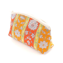 画像をギャラリービューアに読み込む, 半月ポーチ モール手花卉文