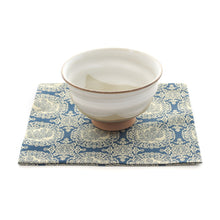Load image into Gallery viewer, Ko-bukusa Cloth (Tea-things) (Gyoshiki Hoo-Mon Nishiki)