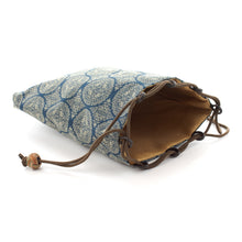 Load image into Gallery viewer, Pouch (Tempyo Brocade With A Hunting Scene)