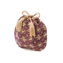 Load image into Gallery viewer, Small Pouch (gyokutoseizamon)