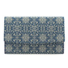 Load image into Gallery viewer, Kaishi Paper Container (Tea-things) (for men) (Budo Karakusa-mon Nishiki)