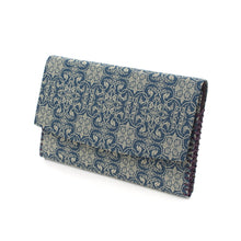 Load image into Gallery viewer, Kaishi Paper Container (Tea-things) (for men) (Budo Karakusa-mon Nishiki)