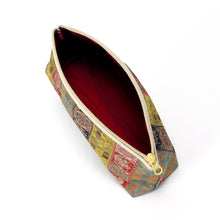 Load image into Gallery viewer, Half Moon Pouch (Koge Zuikin)