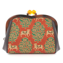 Load image into Gallery viewer, Coin Container (sarasaseigyumon)