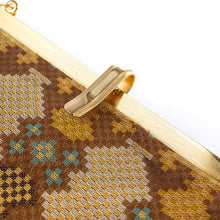 Load image into Gallery viewer, shellfish formal bag, copy of Hamyang Palace scale design