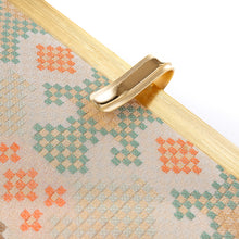 画像をギャラリービューアに読み込む, シェル型バッグ 咸陽宮鱗文