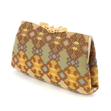 Load image into Gallery viewer, Purse with Mouthpiece (kanyoukyuurokomon)