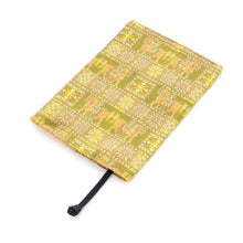 画像をギャラリービューアに読み込む, ブックカバー パジリクの午