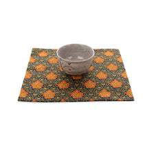 Load image into Gallery viewer, Dashi-fukusa Cloth (Tea-things) (Web Only) (Shusu-ji Goyo Soka-mon-yo Kin-moru)