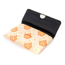 Load image into Gallery viewer, Rosary Container (L) (Shusu-ji Goyo Soka-mon-yo Kin-moru)