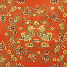 Load image into Gallery viewer, Vase Mat (S) (Oshidori Karakusa-mon Nishiki)