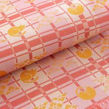 Load image into Gallery viewer, Vase Mat (S) (Fuku-neko Kohshi-mon)