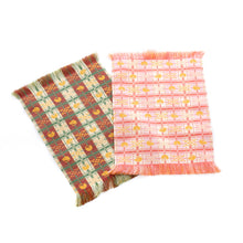 Load image into Gallery viewer, Vase Mat (S) (Fuku-neko Kohshi-mon)