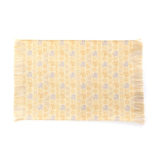 Load image into Gallery viewer, Vase Mat (S) (Sweden Hana Usagi)