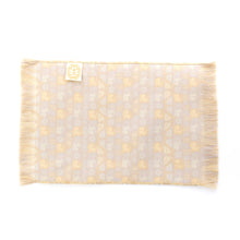 Load image into Gallery viewer, Vase Mat (S) (Sweden Hana Usagi)