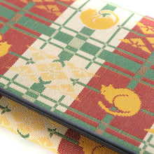 画像をギャラリービューアに読み込む, 皮裏名刺入 福猫格子文