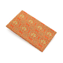 Load image into Gallery viewer, Kinpu Envelope Holder (Oshidori Karakusa-mon Nishiki)