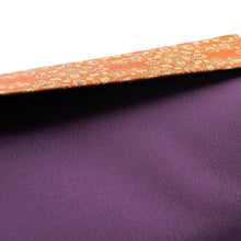 Load image into Gallery viewer, Kinpu Envelope Holder (Oshidori Karakusa-mon Nishiki)