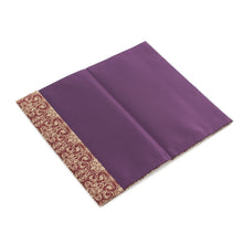 Load image into Gallery viewer, Kinpu Envelope Holder (Budo Karakusa-mon Nishiki)