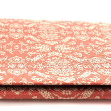 Load image into Gallery viewer, Kinpu Envelope Holder (Yagi Kaki Mon Nishiki)