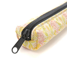 Load image into Gallery viewer, Pencil Container (sensihizuisosyusaimon)