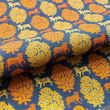 Load image into Gallery viewer, Table Runner (sarasaseigyumon)