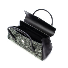 Load image into Gallery viewer, 2022 New Year's 1 Million Yen Fukuroku Specially Selected Hand-Knotted Pouch Set
