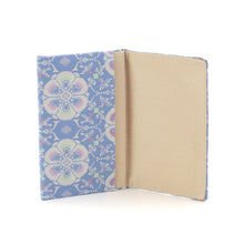 画像をギャラリービューアに読み込む, 裂裏名刺入　花鳥梅花文錦
