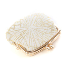 Load image into Gallery viewer, Coin Container (shikimatuba”Brocade with Pine Needle Pattern”)
