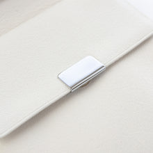 Load image into Gallery viewer, Wallet &quot;KARAKUSA SNOOPY (multi)&quot;
