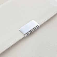 Load image into Gallery viewer, Wallet &quot;KARAKUSA SNOOPY (green)&quot;
