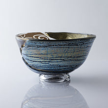 Load image into Gallery viewer, Glass "YOBITUGI" Tea Bowl [Name: Kōetsu Ryūsui] (5th Generation Tatsumura Heizō × Nishinaka Yukito)
