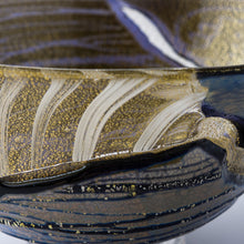 Load image into Gallery viewer, Glass "YOBOTUGI" Tea Bowl [Name: Budo Karakusa] (Fifth Generation Tatsumura Heizō × Nishinaka Yukito)
