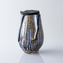 Load image into Gallery viewer, Glass ”YOBITUGI”Tea Container[Inscription: Budo Karakusa-mon Nishiki] (5th-Generation Tatumura Heizō × Nishinaka yukito)
