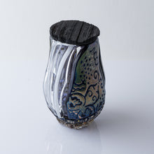 Load image into Gallery viewer, Glass ”YOBITUGI”Tea Container[Inscription: Budo Karakusa-mon Nishiki] (5th-Generation Tatumura Heizō × Nishinaka yukito)
