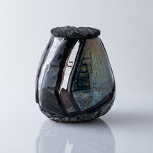 Load image into Gallery viewer, Glass "YOBITUGI" Tea Container [Name: Kōetsu Ryuusui] (5th Generation Tatsumura Heizō × Nishinaka Yukito)
